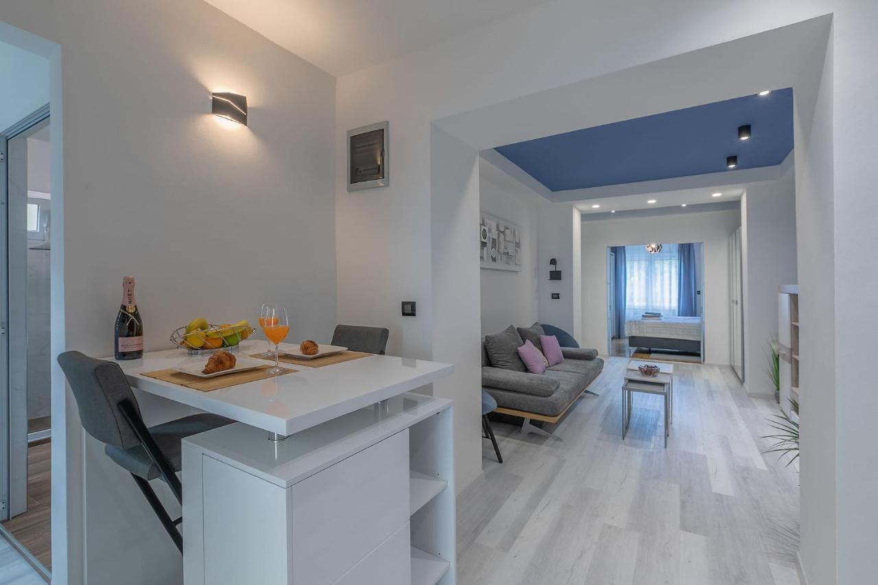 Arena Blue Dream - Modern Apartment With Terrace Pula Exteriör bild